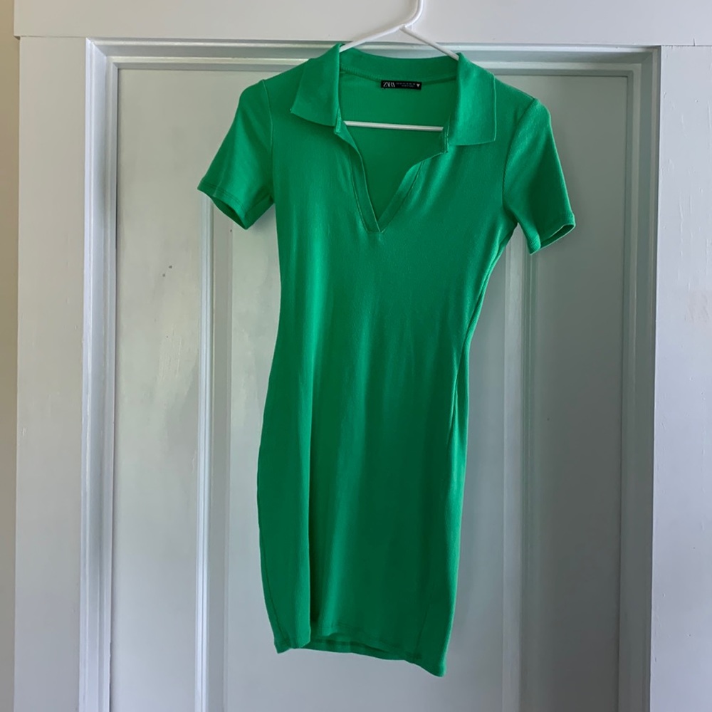 Zara knit dress. size medium. Tight fitting runs small.